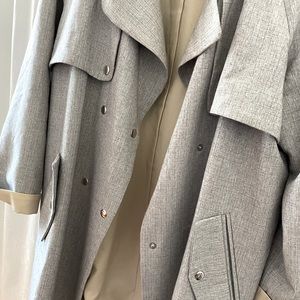 Light weight trench coat